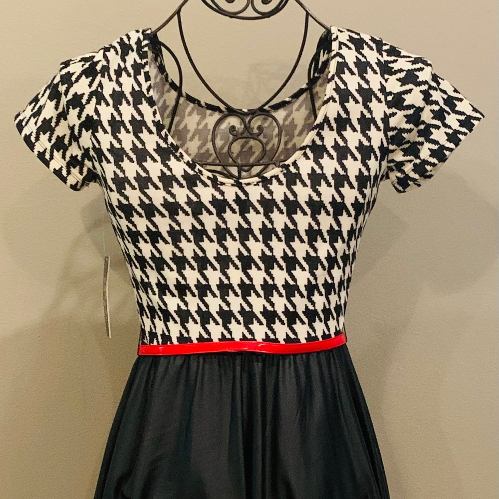 Profile Short Dress size M